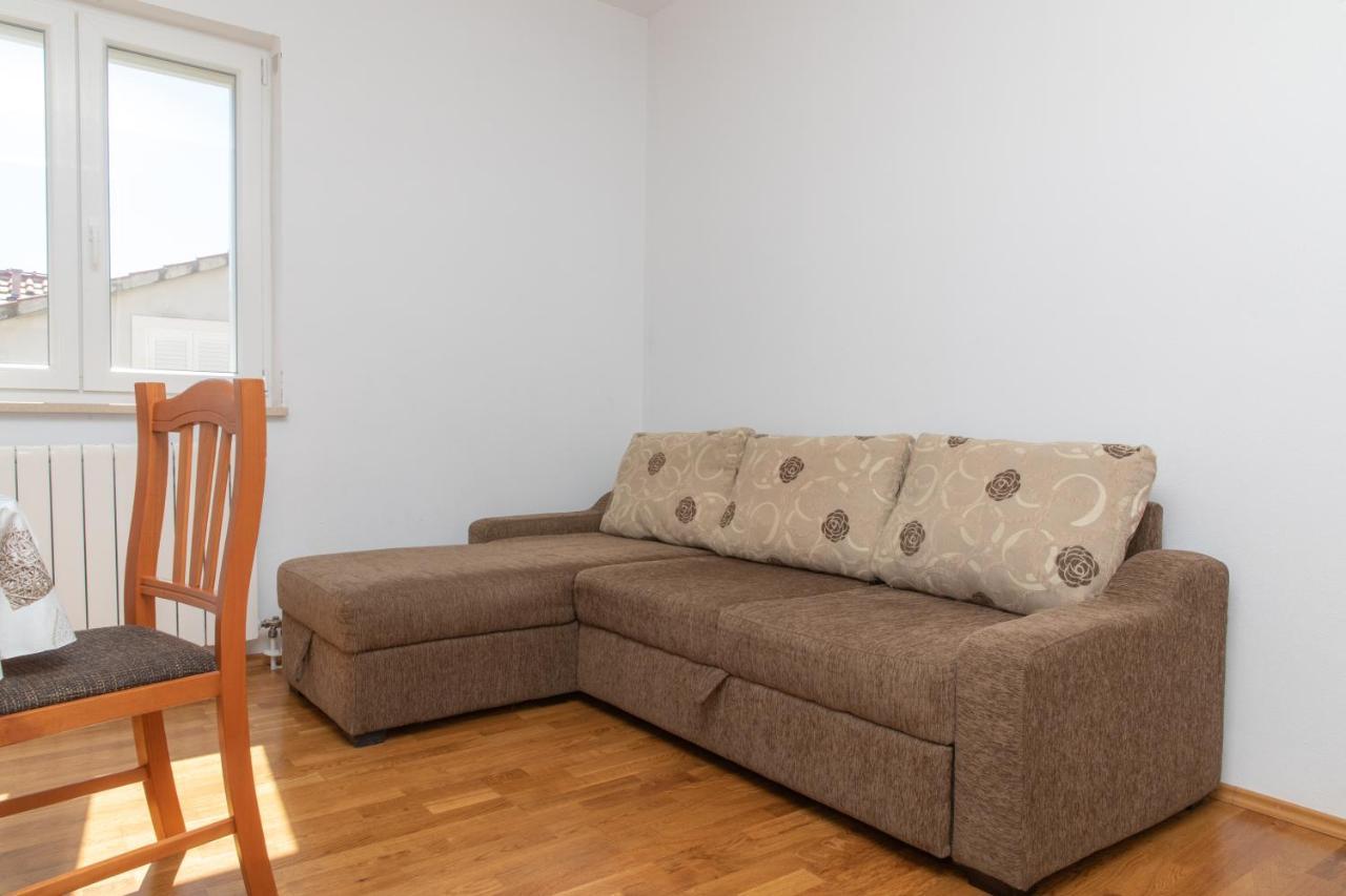 Apartments Ella Supetar Ngoại thất bức ảnh