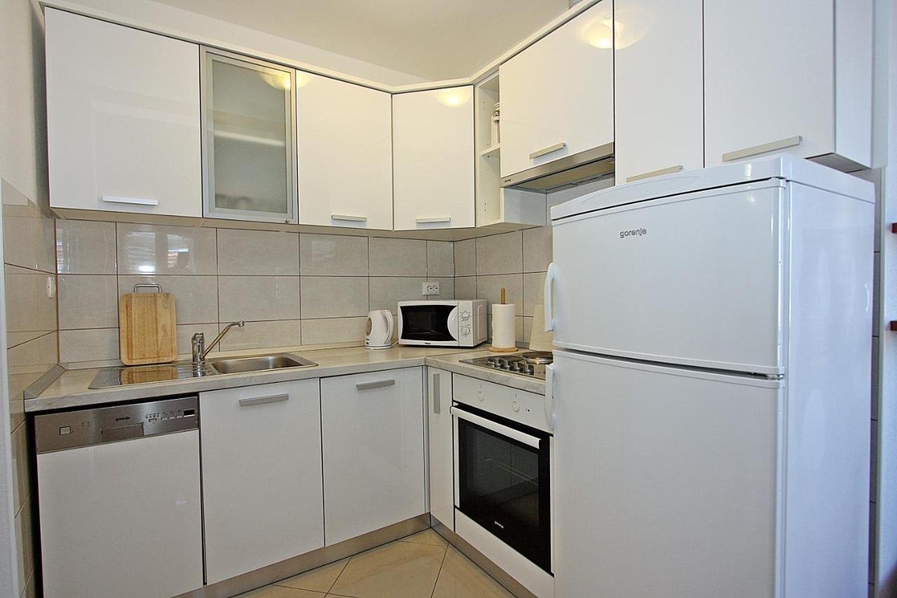 Apartments Ella Supetar Ngoại thất bức ảnh